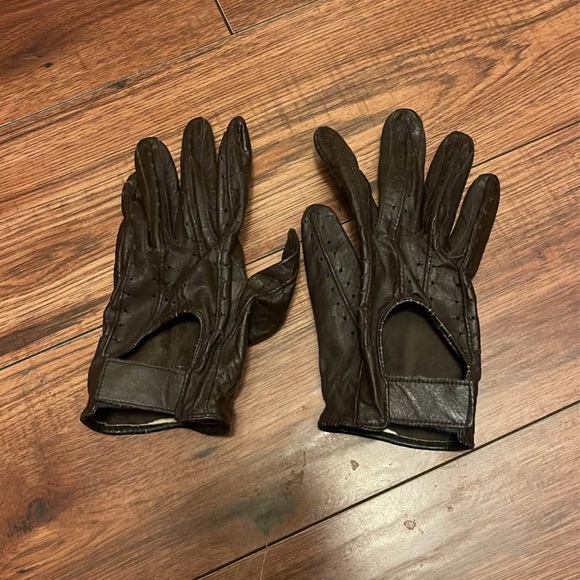 VINTAGE Men's Black Leather Driving Gloves - Picture 3 of 3